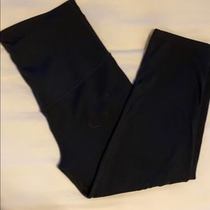 Gap maternity crop leggings